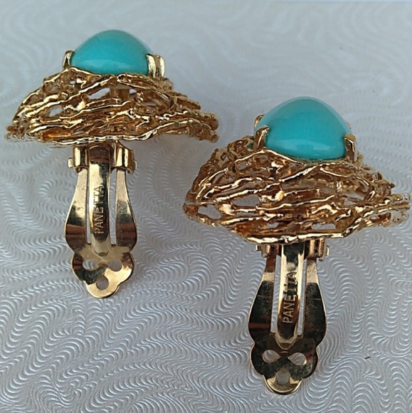1940s PANETTA Robin's Egg Turquoise Blue Clip-On's - Picture 3 of 8